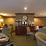 Doubletree By Hilton South Tyvola Hotel