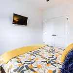 Charlotte Getaway With Yard - 3 Mi To Uptown!