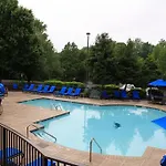 Doubletree By Hilton South Tyvola Hotel
