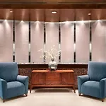 Doubletree By Hilton South Tyvola Hotel 4*