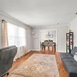 Charming, Cozy Home Close To Uptown, Airport & Whitewater Center