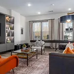Landing At The Henry - 2 Bedrooms In Northwest Charlotte