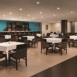 Radisson Hotel Charlotte Airport