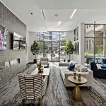 Spacious 2bd - 5 Min Dt, Gym, Parking, W-d - Sleep 12 Apartment *