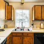 University City Villa Holiday home