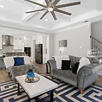 Acres Retreat Holiday home Charlotte