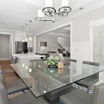 Holiday home Acres Retreat *