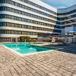 Doubletree By Hilton South Charlotte Tyvola