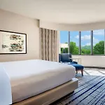 Doubletree By Hilton South Tyvola