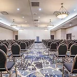 Doubletree By Hilton South Tyvola Hotel