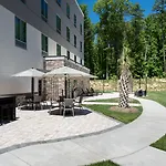 Holiday Inn Express & Suites - Charlotte Airport By Ihg