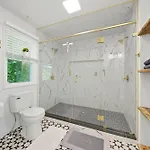 Guest house Bedrooms With Private Bath - 12min From Uptown