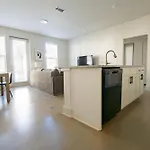 Landing Apartments - The Henry