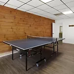 Renovated 5Br/3Ba Cabin W/ Rec Room