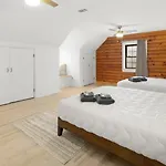 Renovated 5Br/3Ba Cabin W/ Rec Room