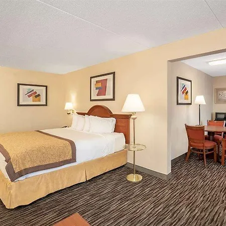 Wingate By Wyndham Airport 3* Charlotte