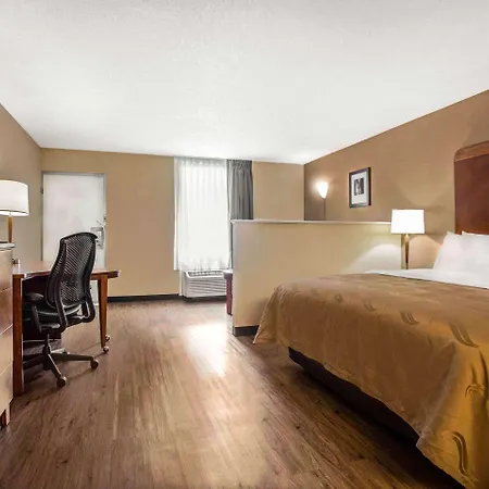 Hotel Quality & Area Charlotte