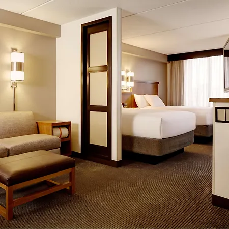 Hotel Hyatt Place Airport/lake Pointe 3*