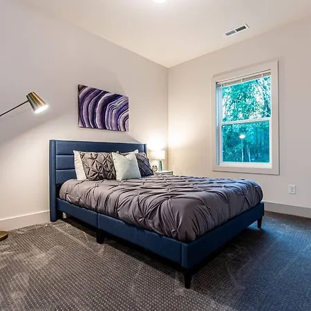 Spacious 3 Bedroom Across From Park! * Charlotte
