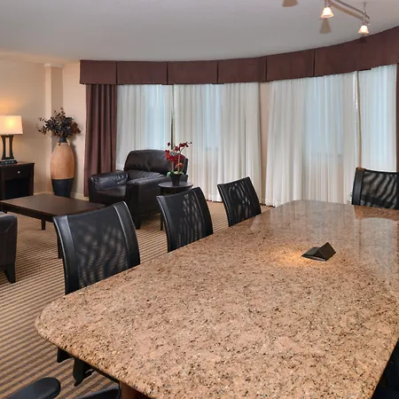 Doubletree By Hilton Center Hotel 4*