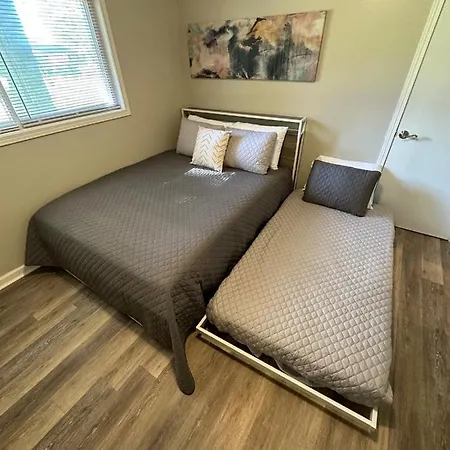 King Beds W Hot Tub Fun & Games I Bentley House * Charlotte