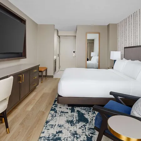 Hotel Doubletree By Hilton Center