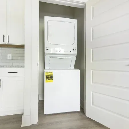Landing At The Henry - 2 Bedrooms In Northwest * Charlotte
