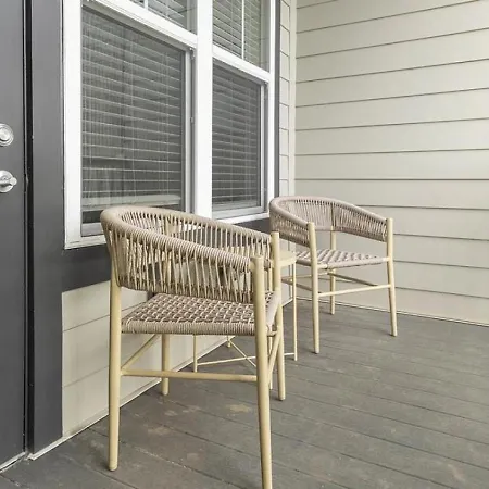 Landing At The Henry - 2 Bedrooms In Northwest Charlotte