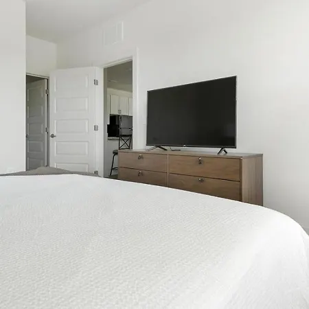 Apartment Landing At The Henry - 2 Bedrooms In Northwest *