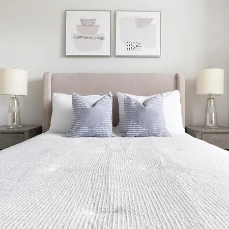 Apartment Landing At The Henry - 2 Bedrooms In Northwest