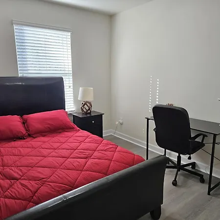 Apartment Charlorre Townhome - 1br Pet Friendly