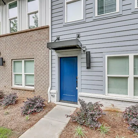 Walk To Music Factory: Townhome W/ Rooftop Deck! Holiday home *