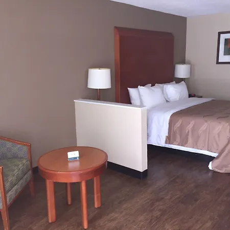 Hotel Quality & Area Charlotte