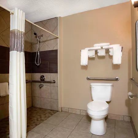 Quality & Area 3* Charlotte