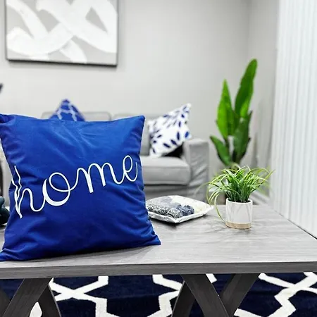 Apartment Lavish Escape Charlotte