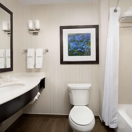 Hilton Garden Airport Hotel