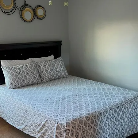 Holiday home Abode At Charlotte