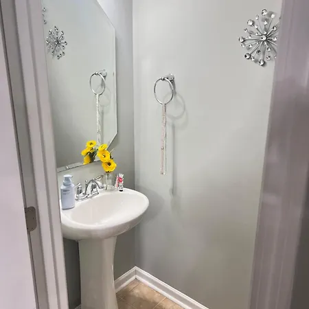 Abode At Holiday home Charlotte