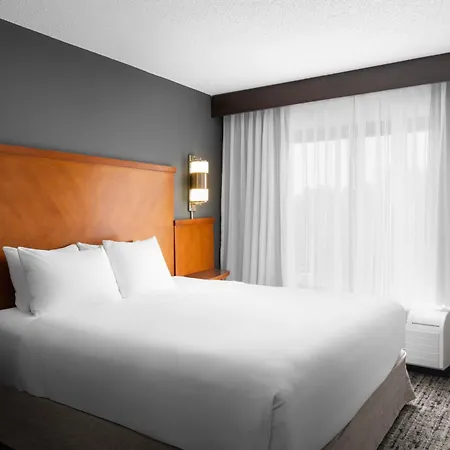 Hyatt Place Airport/lake Pointe 3* Charlotte