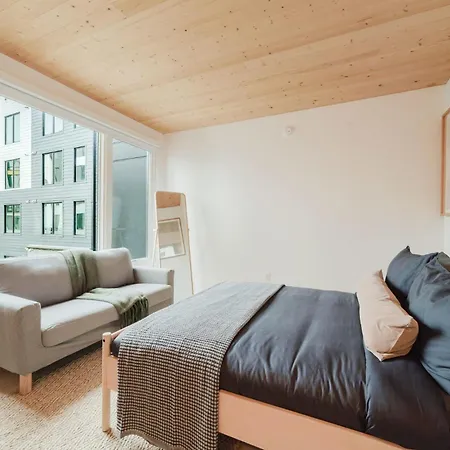 Hotel At Joinery West In