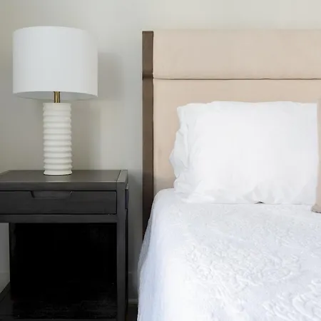 Landing Apartments - The Henry Apartment Charlotte
