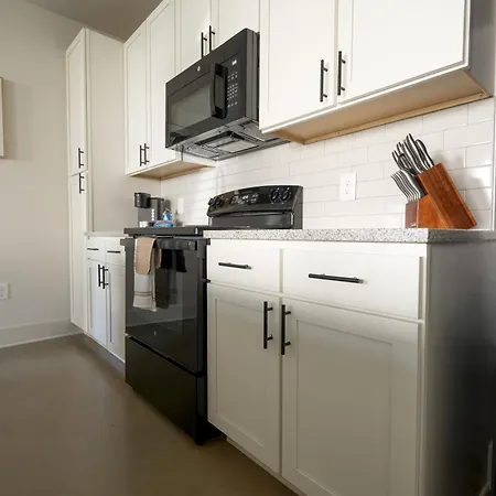 Landing Apartments - The Henry * Charlotte