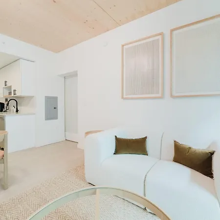 Hotel At Joinery West In 3*