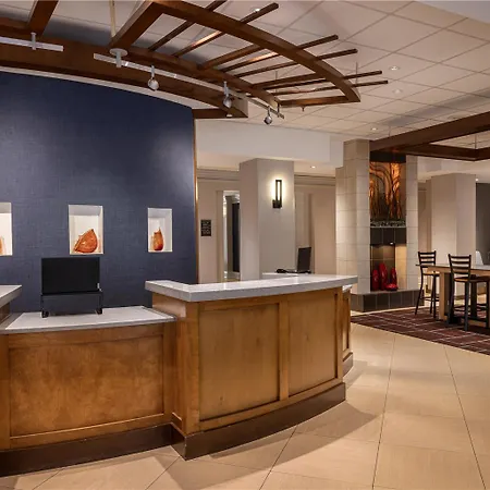 Hotel Hyatt Place Airport/lake Pointe 3*