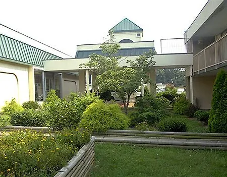 Hotel Quality & Area 3*