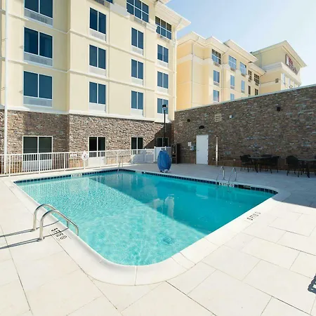 Hilton Garden Airport Hotel