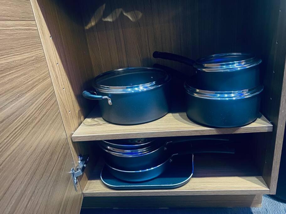 Apartment Dt Charm With Pool,gym,wine,wkspace, Free Parking