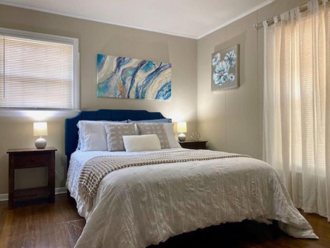 Spacious With Pet-friendly Yard * Charlotte