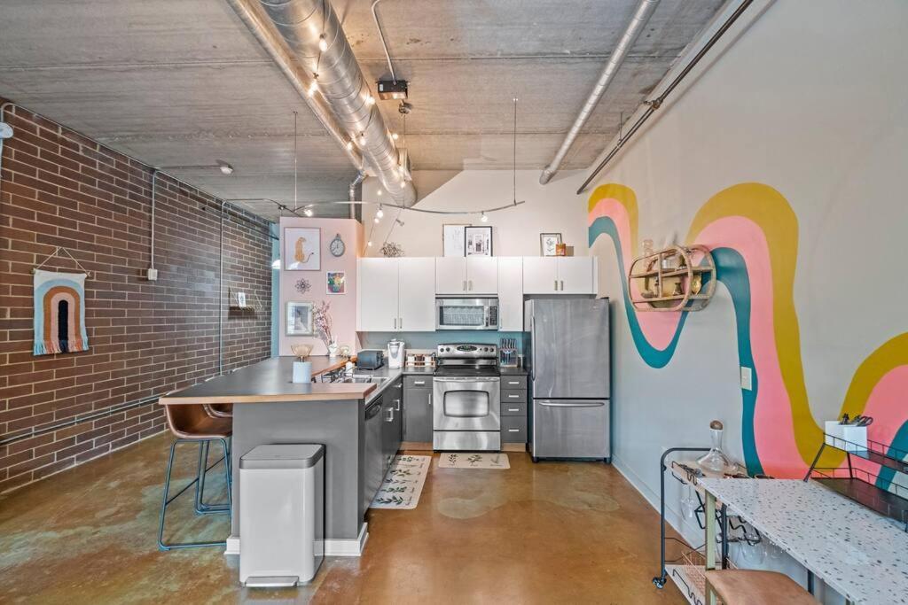Fun & Eccentric + Uptown + Getaway + King Charlotte