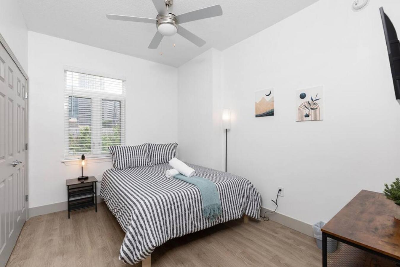 Apartment The Tar Heel - Stylish 4br With Views - Free Parking - Gym *